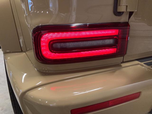 Ｇクラス Ｇ６３　ＡＭＧレザーエクスクルーシブパッケージ　新車保証継承　認定中古車　ワンオーナー　デジーノデザートサンド（ＡＭＧ特別カラー）　　内装（ライトブラウン＆ブラック）　本革シート（ナッパーレザー）　サンルーフ　３６０°カメラ　シートエアコン　左ハン（66枚目）