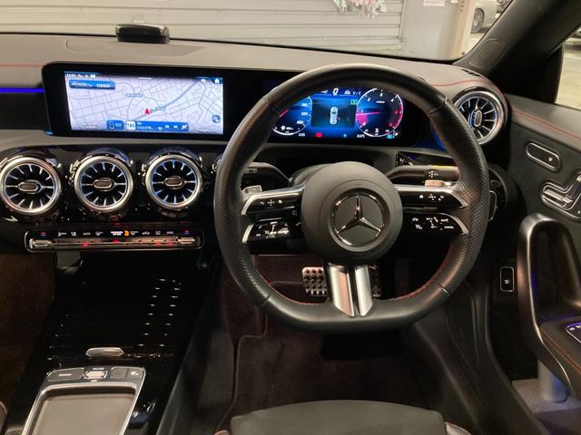 CLAクラス シューティングブレーク CLA200d シューティングブレークAMGラインP 新車保証継承 認定中古車 デモカー AMGラインパッケージ 360°カメラ メモリー付きパワーシート ブラインドスポットアシスト スペクトラルブルー(有償カラー) レーンキープアシスト(9枚目)