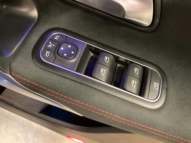 CLAクラス シューティングブレーク CLA200d シューティングブレークAMGラインP 新車保証継承 認定中古車 デモカー AMGラインパッケージ 360°カメラ メモリー付きパワーシート ブラインドスポットアシスト スペクトラルブルー(有償カラー) レーンキープアシスト(25枚目)