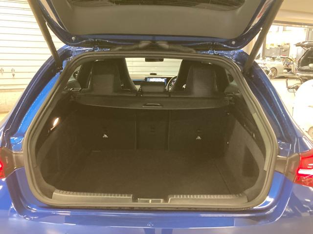 CLAクラス シューティングブレーク CLA200d シューティングブレークAMGラインP 新車保証継承 認定中古車 デモカー AMGラインパッケージ 360°カメラ メモリー付きパワーシート ブラインドスポットアシスト スペクトラルブルー(有償カラー) レーンキープアシスト(49枚目)