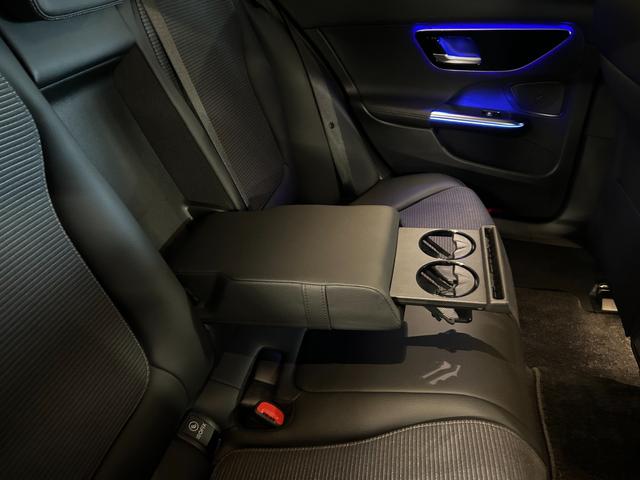 Cクラスステーションワゴン C200ステーションワゴン アバンギャルド 認定中古車保証付き 360°カメラシステム MBUXARナビ ドライブレコーダー アクティブレーンキーピングアシスト アクティブレーンチェンジングアシスト アンビエントライト メモリー付きパワーシート(28枚目)