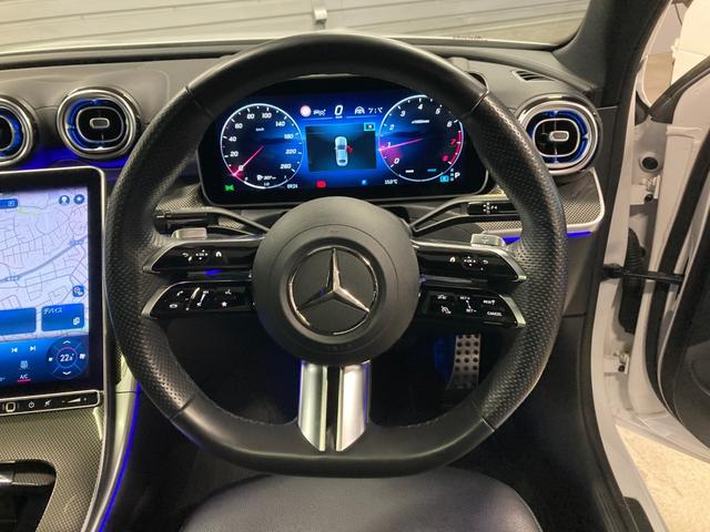 Cクラス C200 4マチックアバンギャルド AMGライン 新車保証継続 認定中古車 デモカー AMGラインパッケージ 360°カメラシステム  サンルーフ 4輪駆動 ヘッドアップディスプレイ オパリスホワイト(有償カラー) メモリー付きパワーシート(5枚目)