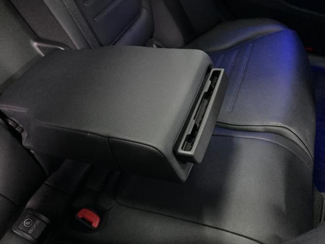 Cクラス C200 4マチックアバンギャルド AMGライン 新車保証継続 認定中古車 デモカー AMGラインパッケージ 360°カメラシステム  サンルーフ 4輪駆動 ヘッドアップディスプレイ オパリスホワイト(有償カラー) メモリー付きパワーシート(46枚目)