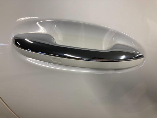 Cクラス C200 4マチックアバンギャルド AMGライン 新車保証継続 認定中古車 デモカー AMGラインパッケージ 360°カメラシステム  サンルーフ 4輪駆動 ヘッドアップディスプレイ オパリスホワイト(有償カラー) メモリー付きパワーシート(56枚目)