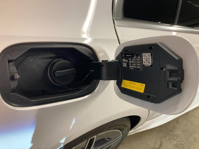 Cクラス C200 4マチックアバンギャルド AMGライン 新車保証継続 認定中古車 デモカー AMGラインパッケージ 360°カメラシステム  サンルーフ 4輪駆動 ヘッドアップディスプレイ オパリスホワイト(有償カラー) メモリー付きパワーシート(66枚目)