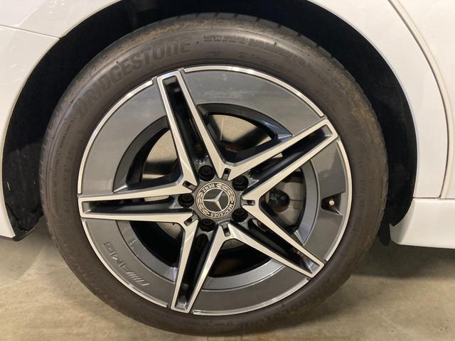 Cクラス C200 4マチックアバンギャルド AMGライン 新車保証継続 認定中古車 デモカー AMGラインパッケージ 360°カメラシステム  サンルーフ 4輪駆動 ヘッドアップディスプレイ オパリスホワイト(有償カラー) メモリー付きパワーシート(72枚目)