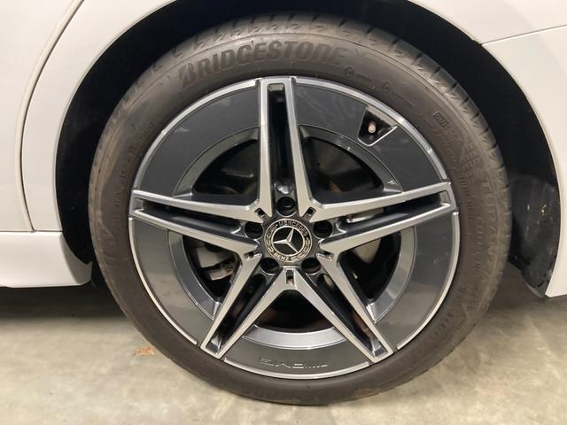 Cクラス C200 4マチックアバンギャルド AMGライン 新車保証継続 認定中古車 デモカー AMGラインパッケージ 360°カメラシステム  サンルーフ 4輪駆動 ヘッドアップディスプレイ オパリスホワイト(有償カラー) メモリー付きパワーシート(73枚目)