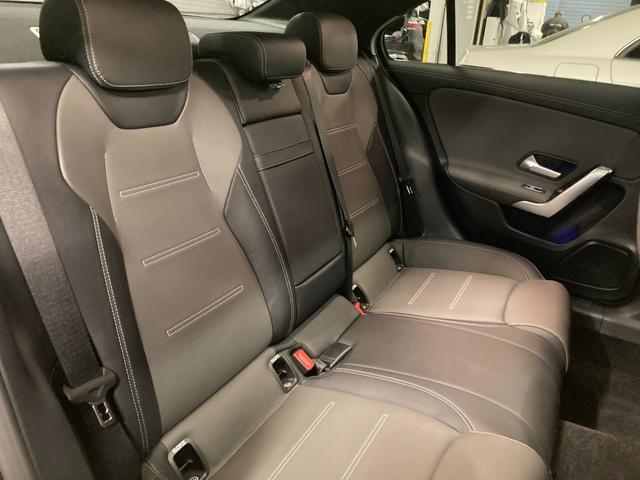 Aクラスセダン A200dセダンAMGレザエクスクルーシブパッケージ 認定中古車 デモカー AMGラインパッケージ 360°カメラシステム サンルーム ヘッドアップディスプレ ブランドロゴプロジェクター コスモスブラック(有償カラー) シートヒーター(7枚目)