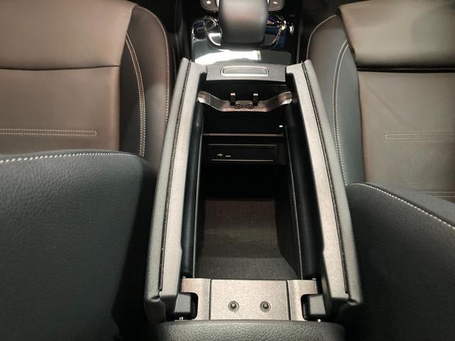 Aクラスセダン A200dセダンAMGレザエクスクルーシブパッケージ 認定中古車 デモカー AMGラインパッケージ 360°カメラシステム サンルーム ヘッドアップディスプレ ブランドロゴプロジェクター コスモスブラック(有償カラー) シートヒーター(16枚目)