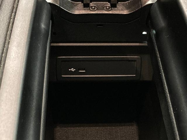 Aクラスセダン A200dセダンAMGレザエクスクルーシブパッケージ 認定中古車 デモカー AMGラインパッケージ 360°カメラシステム サンルーム ヘッドアップディスプレ ブランドロゴプロジェクター コスモスブラック(有償カラー) シートヒーター(17枚目)