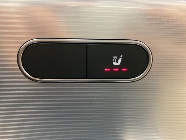 Aクラスセダン A200dセダンAMGレザエクスクルーシブパッケージ 認定中古車 デモカー AMGラインパッケージ 360°カメラシステム サンルーム ヘッドアップディスプレ ブランドロゴプロジェクター コスモスブラック(有償カラー) シートヒーター(23枚目)