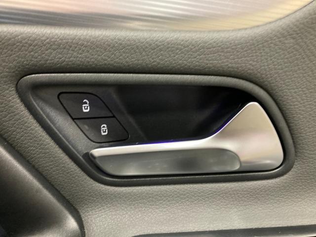 Aクラスセダン A200dセダンAMGレザエクスクルーシブパッケージ 認定中古車 デモカー AMGラインパッケージ 360°カメラシステム サンルーム ヘッドアップディスプレ ブランドロゴプロジェクター コスモスブラック(有償カラー) シートヒーター(24枚目)