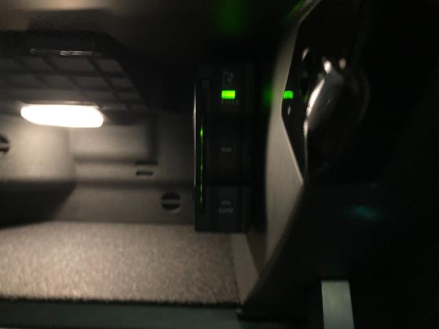 Aクラスセダン A200dセダンAMGレザエクスクルーシブパッケージ 認定中古車 デモカー AMGラインパッケージ 360°カメラシステム サンルーム ヘッドアップディスプレ ブランドロゴプロジェクター コスモスブラック(有償カラー) シートヒーター(43枚目)