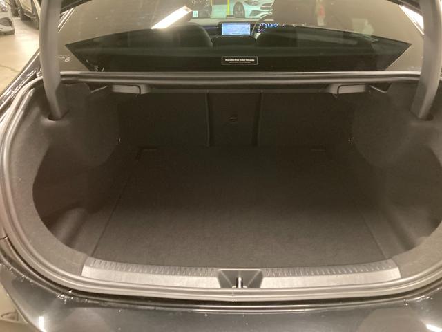 Aクラスセダン A200dセダンAMGレザエクスクルーシブパッケージ 認定中古車 デモカー AMGラインパッケージ 360°カメラシステム サンルーム ヘッドアップディスプレ ブランドロゴプロジェクター コスモスブラック(有償カラー) シートヒーター(49枚目)