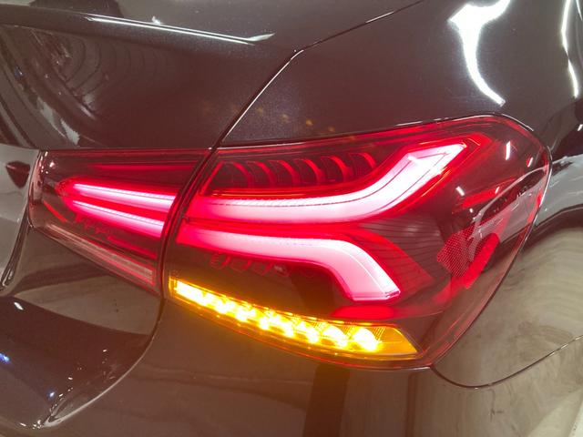 Aクラスセダン A200dセダンAMGレザエクスクルーシブパッケージ 認定中古車 デモカー AMGラインパッケージ 360°カメラシステム サンルーム ヘッドアップディスプレ ブランドロゴプロジェクター コスモスブラック(有償カラー) シートヒーター(56枚目)