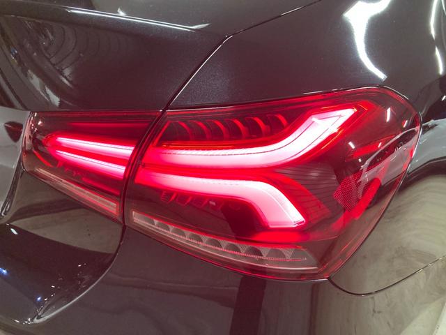 Aクラスセダン A200dセダンAMGレザエクスクルーシブパッケージ 認定中古車 デモカー AMGラインパッケージ 360°カメラシステム サンルーム ヘッドアップディスプレ ブランドロゴプロジェクター コスモスブラック(有償カラー) シートヒーター(57枚目)