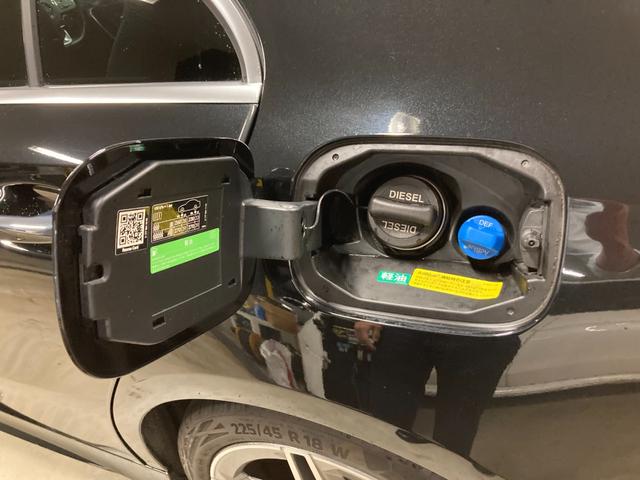 Aクラスセダン A200dセダンAMGレザエクスクルーシブパッケージ 認定中古車 デモカー AMGラインパッケージ 360°カメラシステム サンルーム ヘッドアップディスプレ ブランドロゴプロジェクター コスモスブラック(有償カラー) シートヒーター(60枚目)