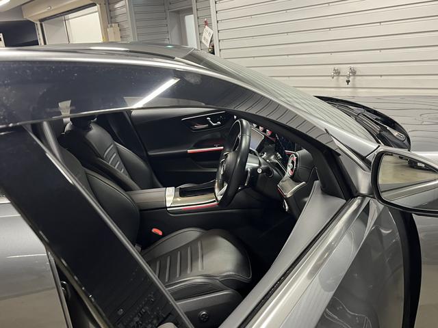 Ｃクラス Ｃ２００アバンギャルド　ＡＭＧラインパッケージ　認定中古車２年保証　レザーエクスクルーシブパッケージ　ＡＭＧラインパッケージ　レーダーセーフティパッケージ　３６０°カメラシステム　アップルカープレイ　メモリー付きパワーシート（44枚目）