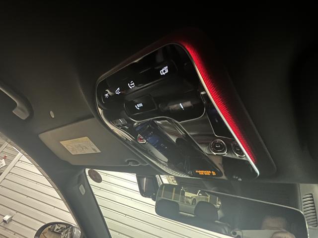 Ｃクラス Ｃ２００アバンギャルド　ＡＭＧラインパッケージ　認定中古車２年保証　レザーエクスクルーシブパッケージ　ＡＭＧラインパッケージ　レーダーセーフティパッケージ　３６０°カメラシステム　アップルカープレイ　メモリー付きパワーシート（47枚目）