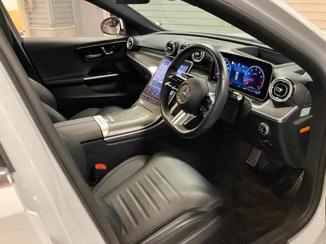 Cクラス C200アバンギャルド AMGラインパッケージ 認定中古車 レーダーセーフティPKG AMGライン レザーエクスクルーシブPKG パノラマ オパリスホワイト MBUX ヘッドアップディスプレイ 360度カメラ 自動開閉トランク ワイヤレスチャージャ(6枚目)