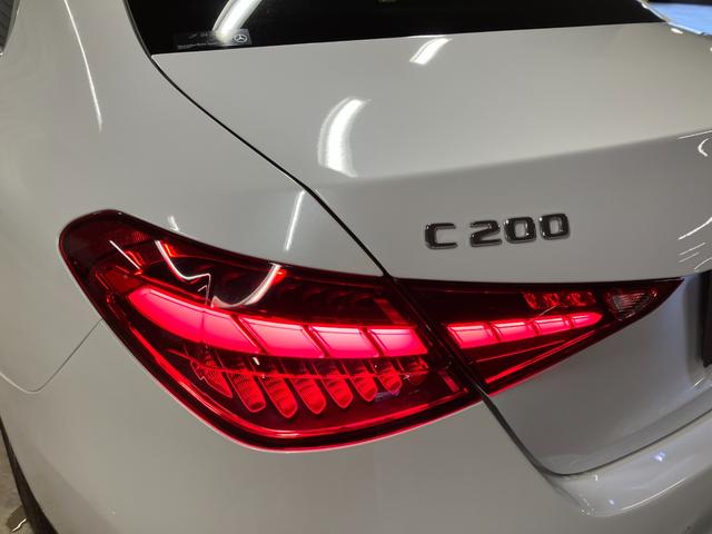 Cクラス C200アバンギャルド AMGラインパッケージ 認定中古車 レーダーセーフティPKG AMGライン レザーエクスクルーシブPKG パノラマ オパリスホワイト MBUX ヘッドアップディスプレイ 360度カメラ 自動開閉トランク ワイヤレスチャージャ(16枚目)