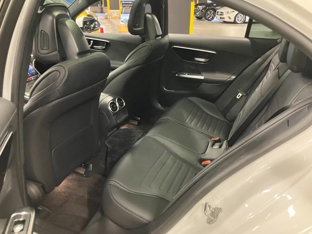 Cクラス C200アバンギャルド AMGラインパッケージ 認定中古車 レーダーセーフティPKG AMGライン レザーエクスクルーシブPKG パノラマ オパリスホワイト MBUX ヘッドアップディスプレイ 360度カメラ 自動開閉トランク ワイヤレスチャージャ(36枚目)