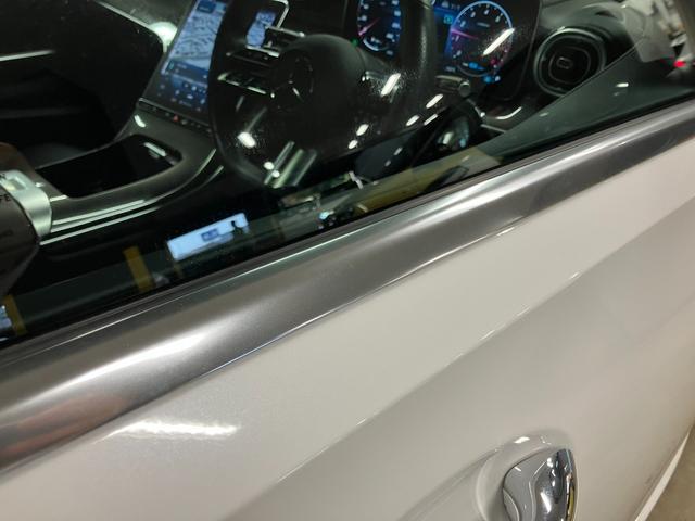 Cクラス C200アバンギャルド AMGラインパッケージ 認定中古車 レーダーセーフティPKG AMGライン レザーエクスクルーシブPKG パノラマ オパリスホワイト MBUX ヘッドアップディスプレイ 360度カメラ 自動開閉トランク ワイヤレスチャージャ(40枚目)