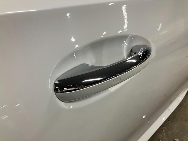 Cクラス C200アバンギャルド AMGラインパッケージ 認定中古車 レーダーセーフティPKG AMGライン レザーエクスクルーシブPKG パノラマ オパリスホワイト MBUX ヘッドアップディスプレイ 360度カメラ 自動開閉トランク ワイヤレスチャージャ(51枚目)