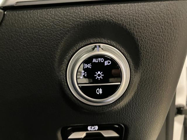 Cクラス C200アバンギャルド AMGラインパッケージ 認定中古車 レーダーセーフティPKG AMGライン レザーエクスクルーシブPKG パノラマ オパリスホワイト MBUX ヘッドアップディスプレイ 360度カメラ 自動開閉トランク ワイヤレスチャージャ(52枚目)