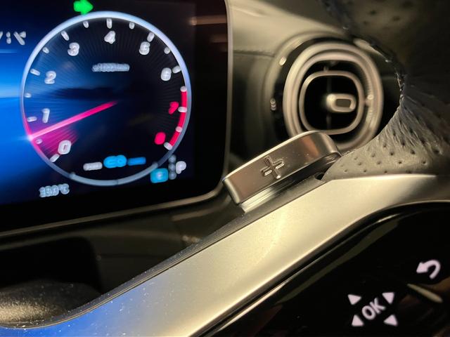 Cクラス C200アバンギャルド AMGラインパッケージ 認定中古車 レーダーセーフティPKG AMGライン レザーエクスクルーシブPKG パノラマ オパリスホワイト MBUX ヘッドアップディスプレイ 360度カメラ 自動開閉トランク ワイヤレスチャージャ(53枚目)