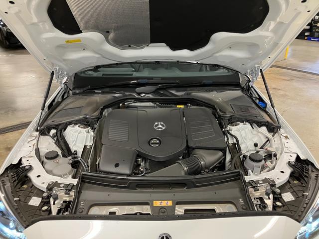 Cクラス C200アバンギャルド AMGラインパッケージ 認定中古車 レーダーセーフティPKG AMGライン レザーエクスクルーシブPKG パノラマ オパリスホワイト MBUX ヘッドアップディスプレイ 360度カメラ 自動開閉トランク ワイヤレスチャージャ(62枚目)