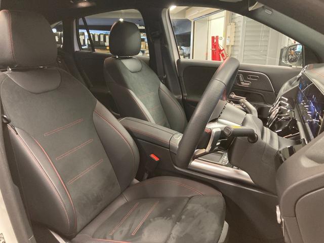 ＥＱＡ ＥＱＡ２５０＋　ＡＭＧラインパッケージ　新車保証継承　弊社デモカー　３６０°カメラ　ワイヤレスチャージャー　フットトランクオープナー　メモリー付きパワーシート　シートヒーター　アンビエントライト（６４色）　純正前後ドライブレコーダー（7枚目）