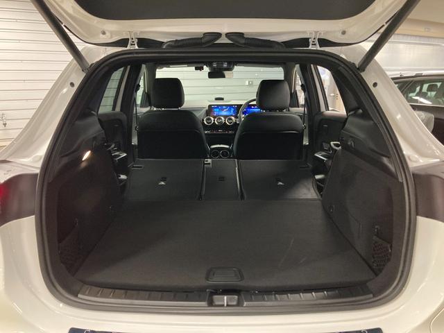 ＥＱＡ ＥＱＡ２５０＋　ＡＭＧラインパッケージ　新車保証継承　弊社デモカー　３６０°カメラ　ワイヤレスチャージャー　フットトランクオープナー　メモリー付きパワーシート　シートヒーター　アンビエントライト（６４色）　純正前後ドライブレコーダー（12枚目）