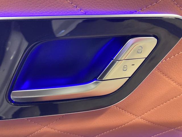 Sクラス S500 4マチック AMGラインパッケージ パノラミックスライディングルーフ シートベンチレーター シートヒーター アンビエントライト シエナブラウン本革シート ブルメスター 360度カメラ ヘッドアップディスプレイ 純正ドライブレコーダー(21枚目)