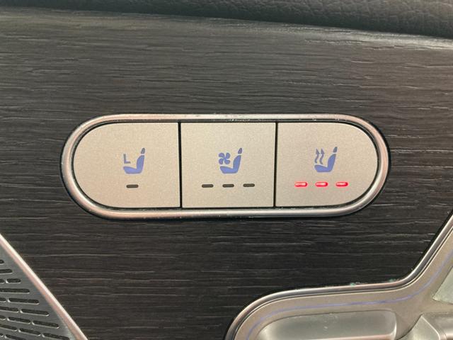 行安定性に寄与するタイヤサイズ。スタイリングと合わせて更なる走りに貢献しています。オプションで多数のデザインからお選び頂く事も可能でございます。