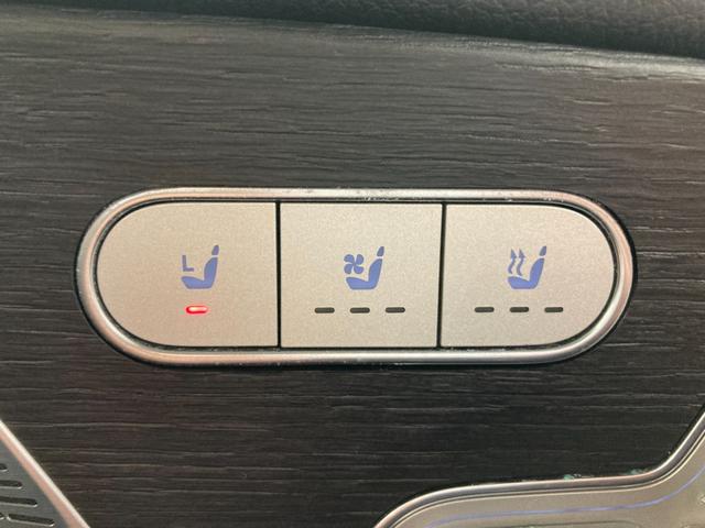 当店でお車をご購入のお客様はオーナー様専用保険「メルセデス・ベンツ保険」にご加入頂けます。飛来物によるフロントガラス破損やパンクによるタイヤ交換の際に、修理費用の一部をお支払いしております。