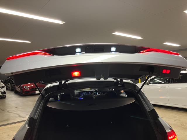 車検や点検でご入庫の際には、メルセデス・ベンツの最新の代車を無料でご利用頂けます。気になるモデル・乗ってみたいお車などございましたら是非ご相談ください！（事前予約が必要です）