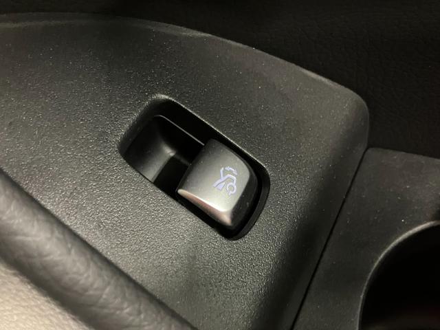 オートローンの他、オートリースも取り扱いがございます。様々なファイナンスを用いてお客様に最適なご提案をいたします。減価償却含めお気軽にお問合せください。