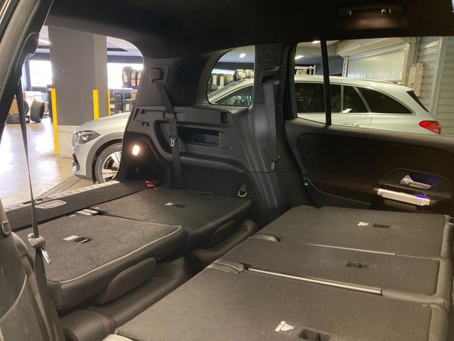 GLB GLB200d 4マチック AMGラインパッケージ 認定中古車保証付き AMGライン 360°カメラシステム 3列目シート ルーフレール デジタルコックピットディスプレイ フットトランクオープナー アンビエントライト(64色) ワイヤレスチャージング(13枚目)