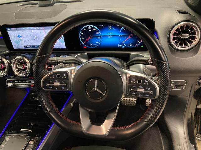 GLB GLB200d 4マチック AMGラインパッケージ 認定中古車保証付き AMGライン 360°カメラシステム 3列目シート ルーフレール デジタルコックピットディスプレイ フットトランクオープナー アンビエントライト(64色) ワイヤレスチャージング(15枚目)