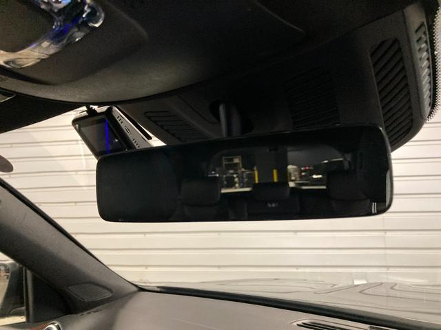 GLB GLB200d 4マチック AMGラインパッケージ 認定中古車保証付き AMGライン 360°カメラシステム 3列目シート ルーフレール デジタルコックピットディスプレイ フットトランクオープナー アンビエントライト(64色) ワイヤレスチャージング(30枚目)