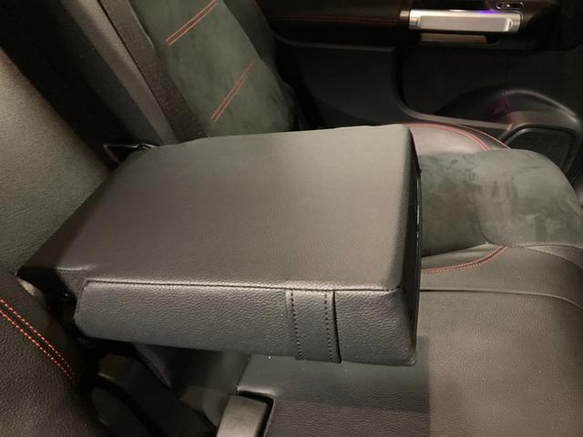 GLB GLB200d 4マチック AMGラインパッケージ 認定中古車保証付き AMGライン 360°カメラシステム 3列目シート ルーフレール デジタルコックピットディスプレイ フットトランクオープナー アンビエントライト(64色) ワイヤレスチャージング(50枚目)