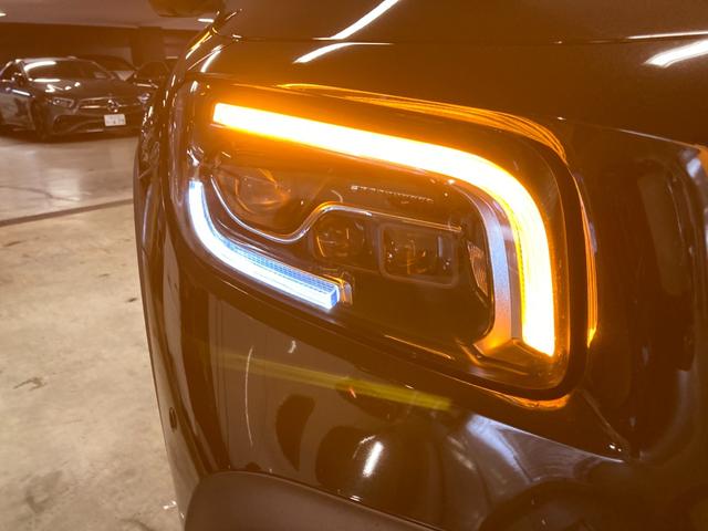 GLB GLB200d 4マチック AMGラインパッケージ 認定中古車保証付き AMGライン 360°カメラシステム 3列目シート ルーフレール デジタルコックピットディスプレイ フットトランクオープナー アンビエントライト(64色) ワイヤレスチャージング(55枚目)