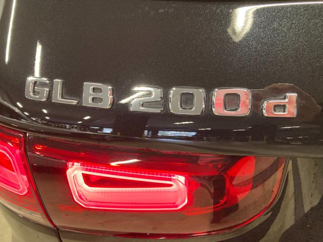 GLB GLB200d 4マチック AMGラインパッケージ 認定中古車保証付き AMGライン 360°カメラシステム 3列目シート ルーフレール デジタルコックピットディスプレイ フットトランクオープナー アンビエントライト(64色) ワイヤレスチャージング(61枚目)