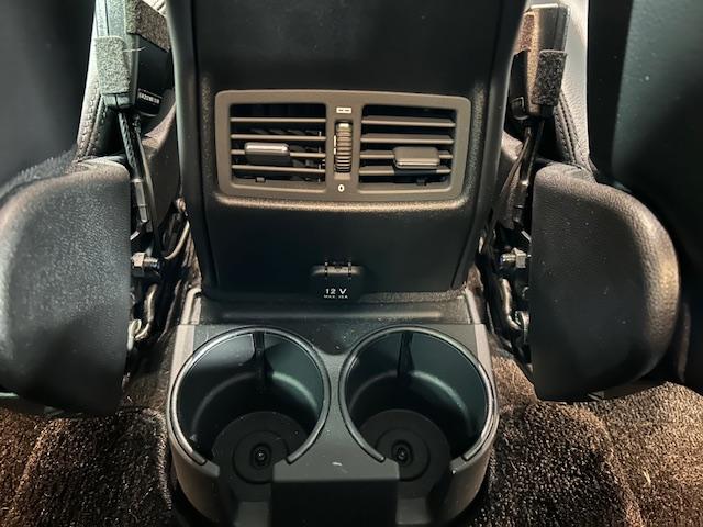 Gクラス G350d ヘリテージエディション 認定中古車 ライトアイボリー ディストロニック ブラインドスポット 18インチ専用AW ナイトPKG 本革シート サンルーフ 前席・後席シートヒーター 前席パワーシート センターコンソール専用プレート(16枚目)