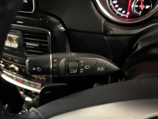 Gクラス G350d ヘリテージエディション 認定中古車 ライトアイボリー ディストロニック ブラインドスポット 18インチ専用AW ナイトPKG 本革シート サンルーフ 前席・後席シートヒーター 前席パワーシート センターコンソール専用プレート(54枚目)