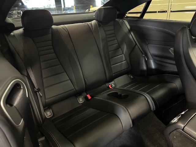Eクラス E200 クーペ スポーツ 認定中古車 弊社ユーザー様お下取り レーダーセーフティPKG レザーPKG パノラマ オブシディアンブラック 前席パワーシート シートヒーター ブルメスターサウンド 360度カメラ(7枚目)