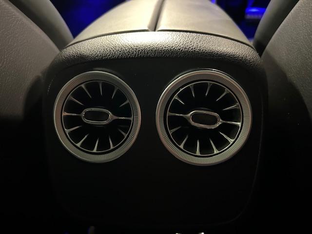 Eクラス E200 クーペ スポーツ 認定中古車 弊社ユーザー様お下取り レーダーセーフティPKG レザーPKG パノラマ オブシディアンブラック 前席パワーシート シートヒーター ブルメスターサウンド 360度カメラ(11枚目)