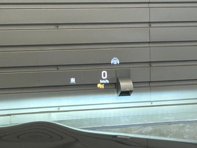 Eクラス E200 クーペ スポーツ 認定中古車 弊社ユーザー様お下取り レーダーセーフティPKG レザーPKG パノラマ オブシディアンブラック 前席パワーシート シートヒーター ブルメスターサウンド 360度カメラ(22枚目)