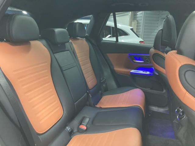 GLC GLC220d 4マチック ドライバーズパッケージ 元弊社デモカー ブラウン本革シート ブルメスター 360度カメラ シートベンチレーター シートヒーター 前後純正ドラレコ サンルーフ アンビエントライト ヘッドアップディスプレイ ETC MBUX(9枚目)